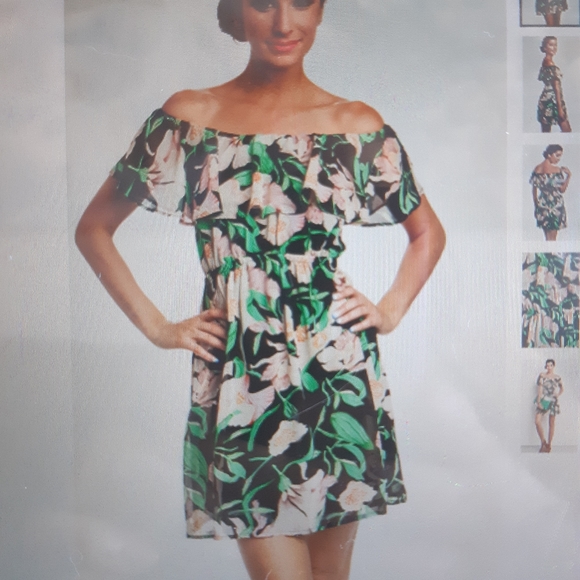 Black Floral Ruffle Sleeve Dress - Picture 2 of 4